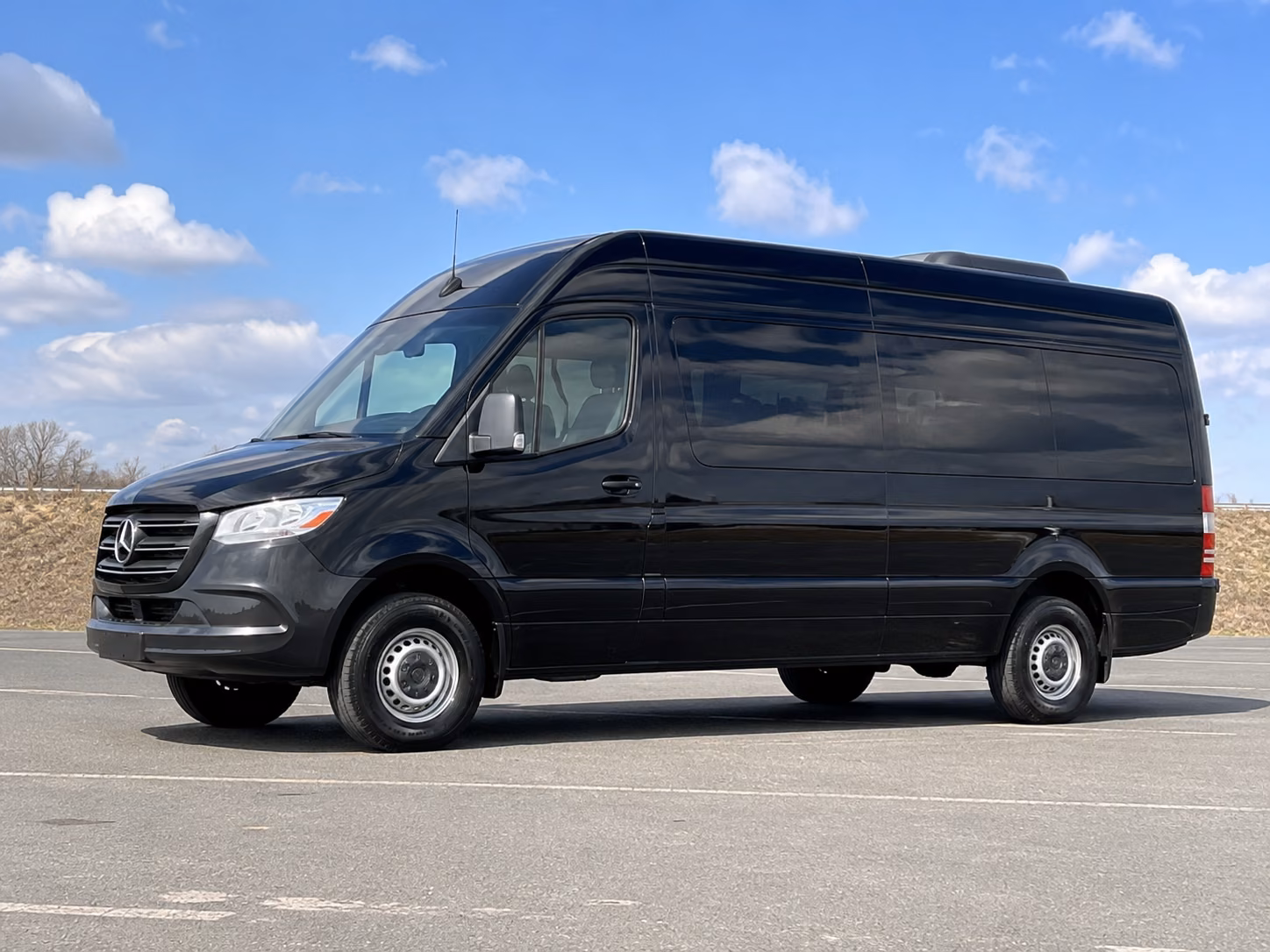 10 passenger sprinter van