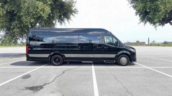 sprinter limousine downey